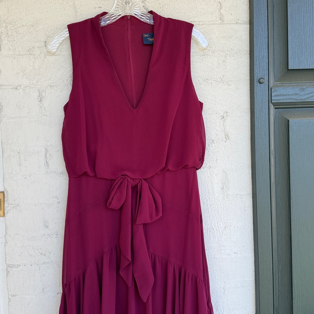 NWOT Just…Taylor Burgundy Sleeveless Chiffon Hi-Low Fit & Flare Dress Size 6 - Picture 6 of 12